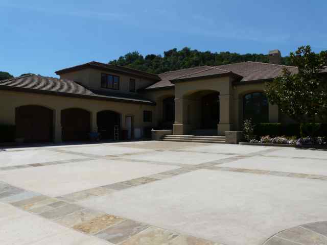 7 Reasons To Choose Concrete For Your Driveway In Del Mar 🥇del Mar Concrete Contractor