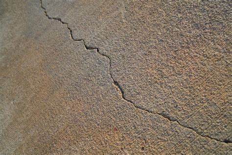5 Tips To Cure Cracks And Fractures In Concrete Floors In Del Mar